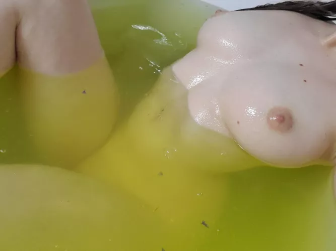 Heyy who wants to come join me??💕 by leahmiltons