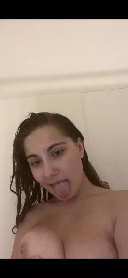 Heyy<3 by Euphoriaaaa444