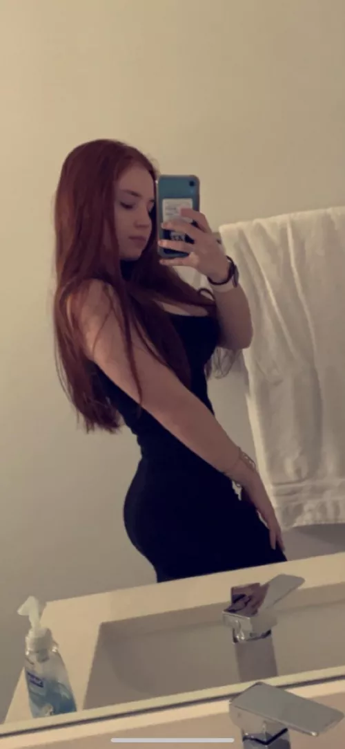 Heyyy by Ufsrvjhdtdg