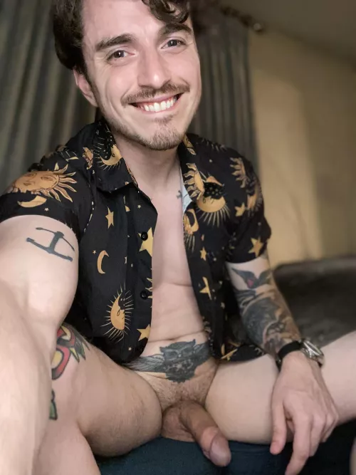 Heyyy! 👋 by SirStevron