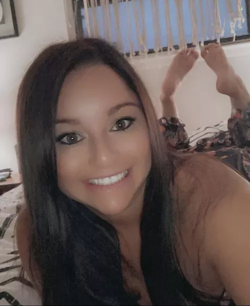 Heyyy happy Sunday by ItsGypsySole