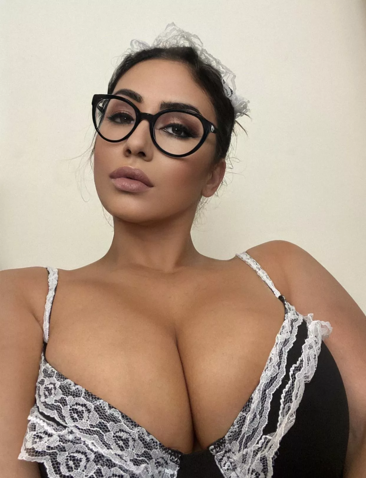 Heyyyyy 😈😈 posted by Missliraz