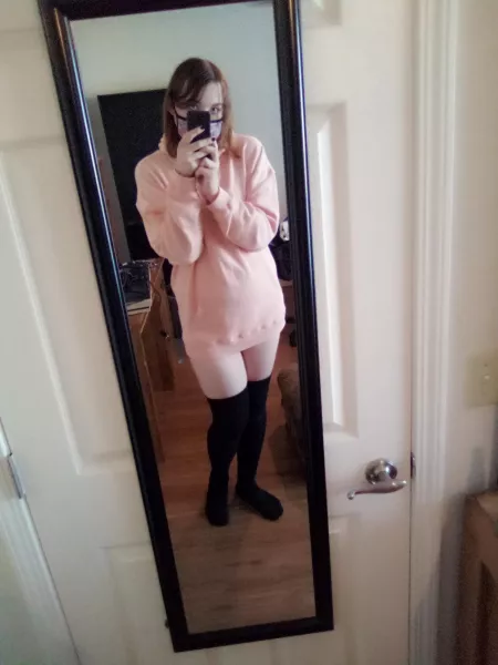 H-hey 👉👈 by SenpaiKitties