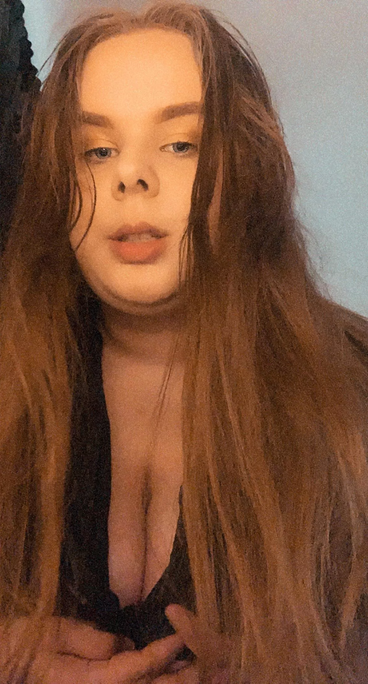 Hi🤍 posted by elicarv