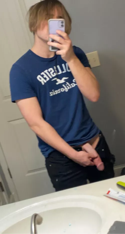 Hi by ThePurpleSenpai17