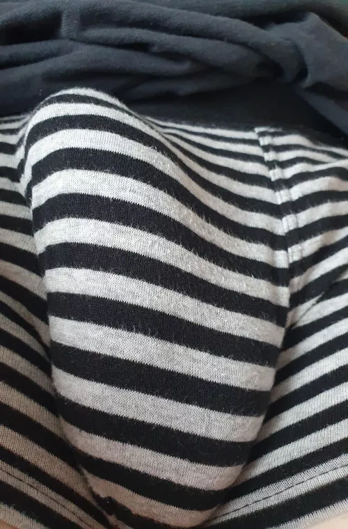 Hi :) by purgatorialstar