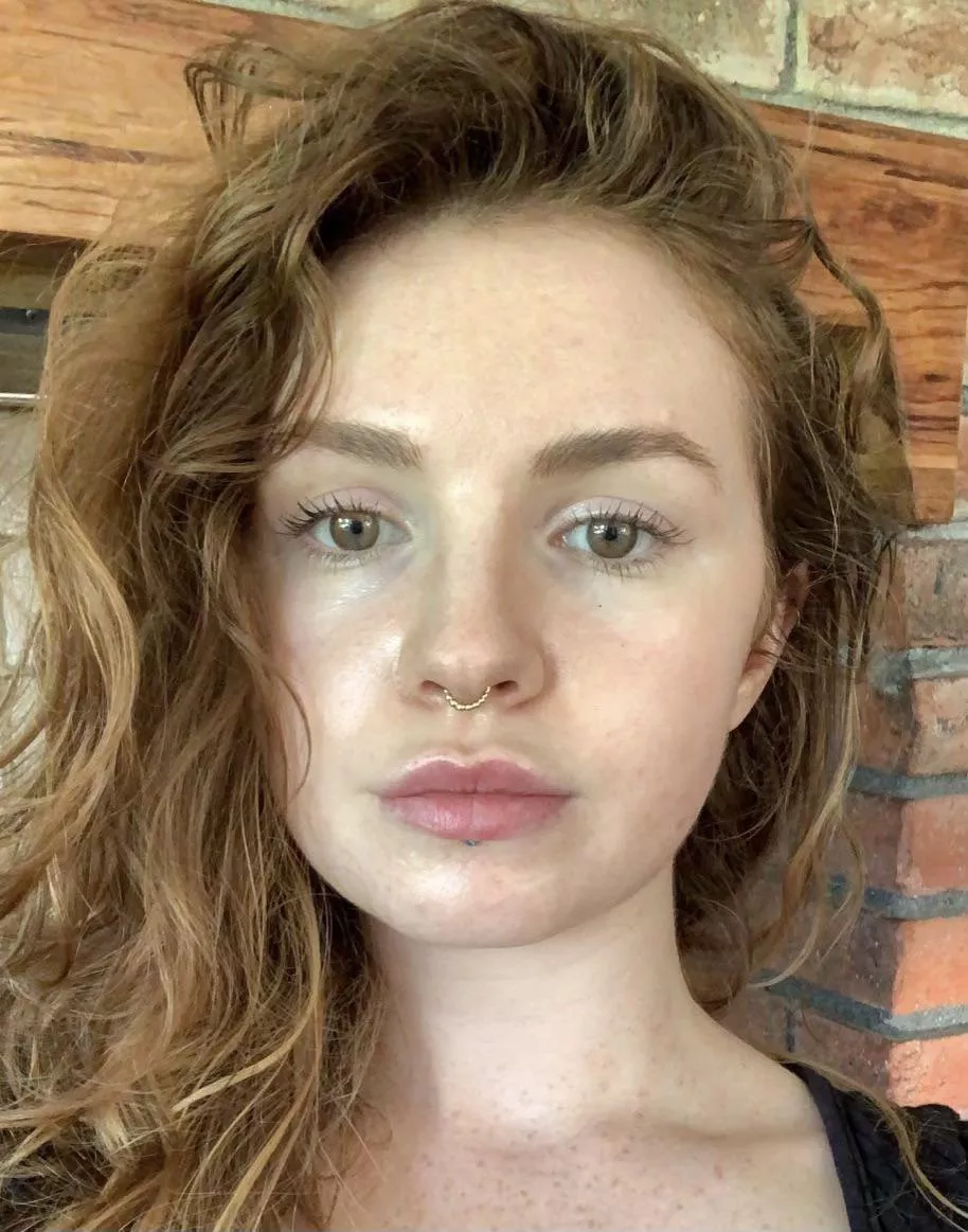 Hi 🥰 posted by kokabyn