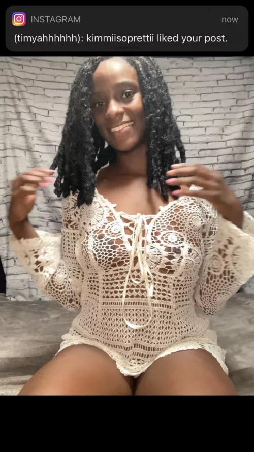 Hi (: by Divinecumslut