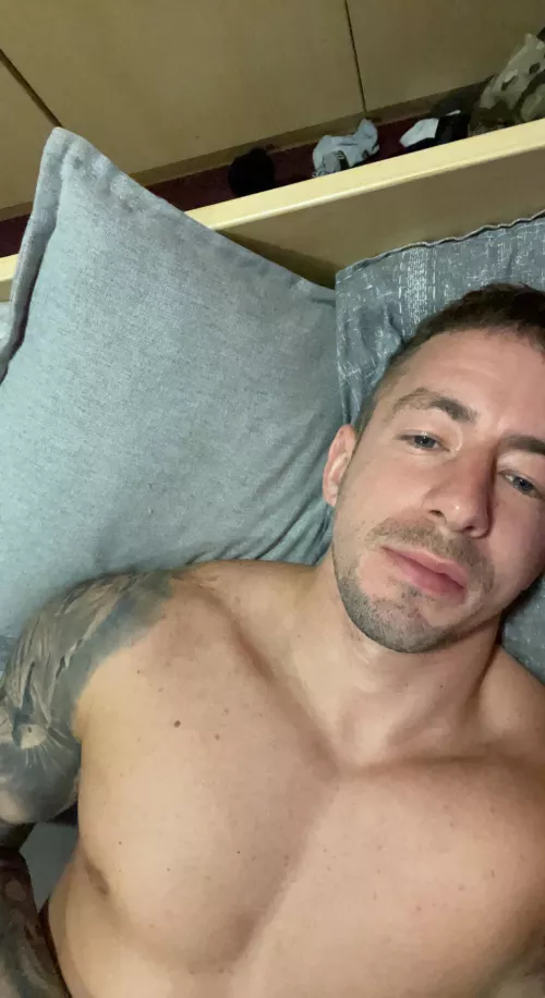 Hi 😁 by BublebuttGD