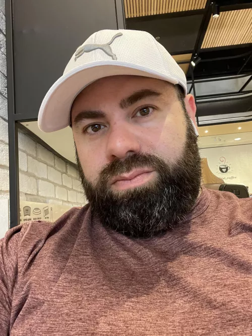 Hi by canadianbearxxx