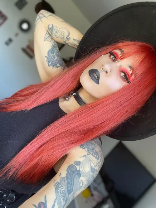 Hi ✨ by g0thschlampe