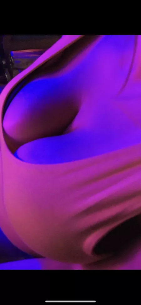 Hi :) am I a milf ? by hottmama777