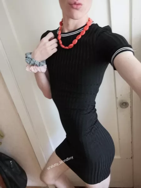 Hi :) 😘👋🏻 by slutty_blondboy