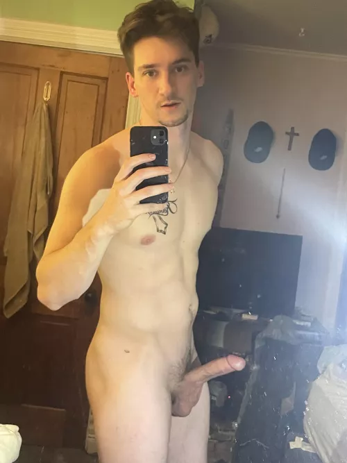 Hi baby girl, come over and watch me cum 🤤 by Professional_Top4904