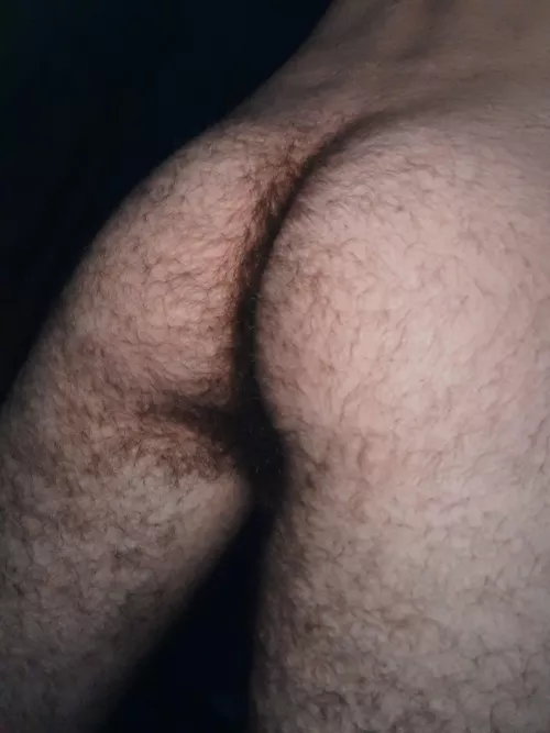 Hi big guys! If you want sexting please dm me by Ok-Loquat-1198