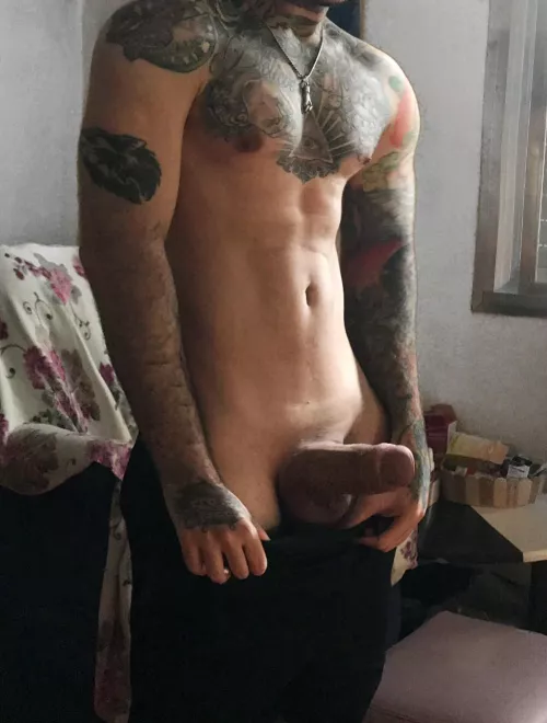 Hi by Nathandamiani_