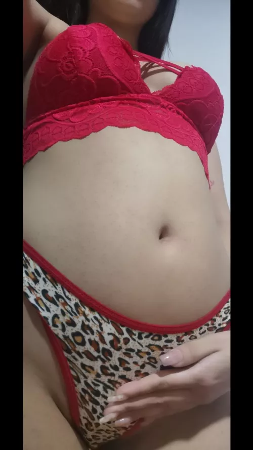 Hi daddy, do you want to pour your milk on my belly? by geovannarizzo