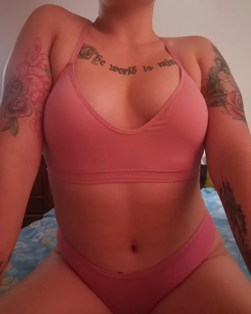 HI DADDY ❤ I'm selling cam, sexting, cock ratings, gfe, anal, feet, custom and premade content ❤ INFO BELOW! [gfe][kik][snap] posted by lucifer_xxx