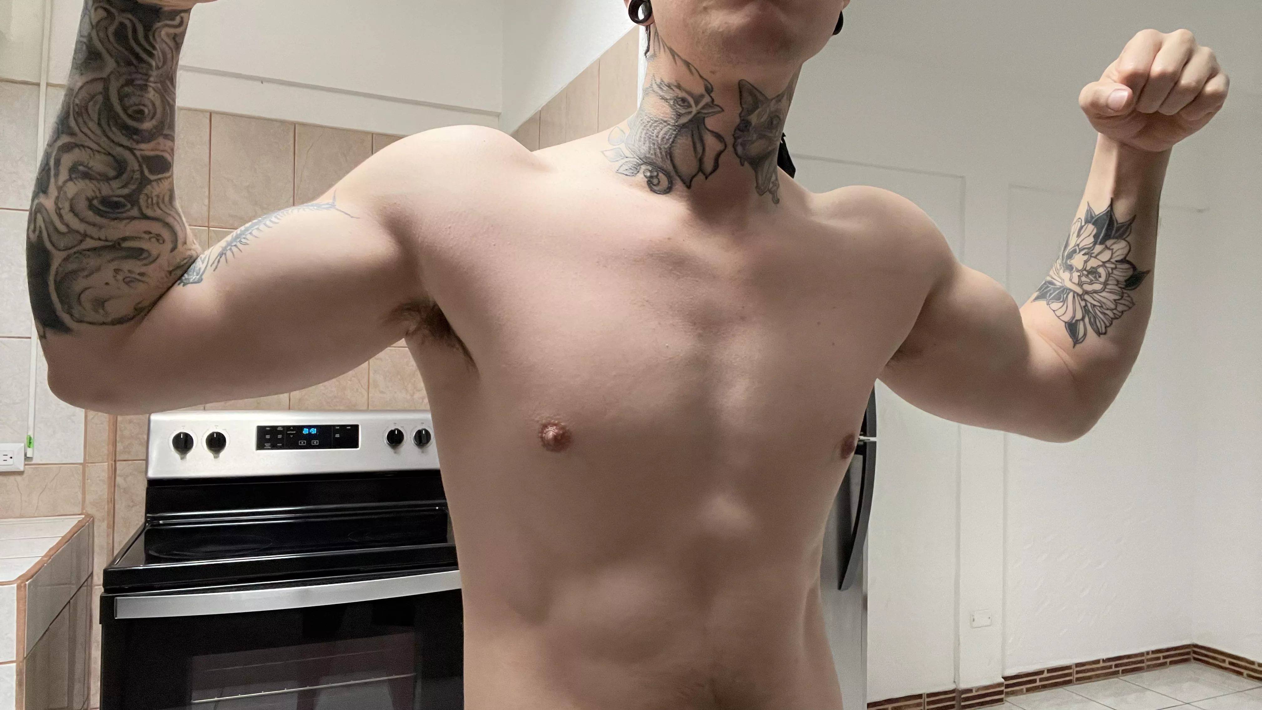 hi dudes posted by riccimorx