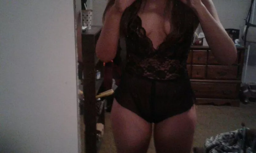 Hi. 😉 [f] 29 5”10 by Weary_Lab_7251