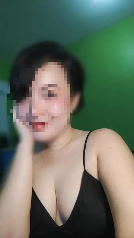 Hi (f) 😉 by nadz_2228