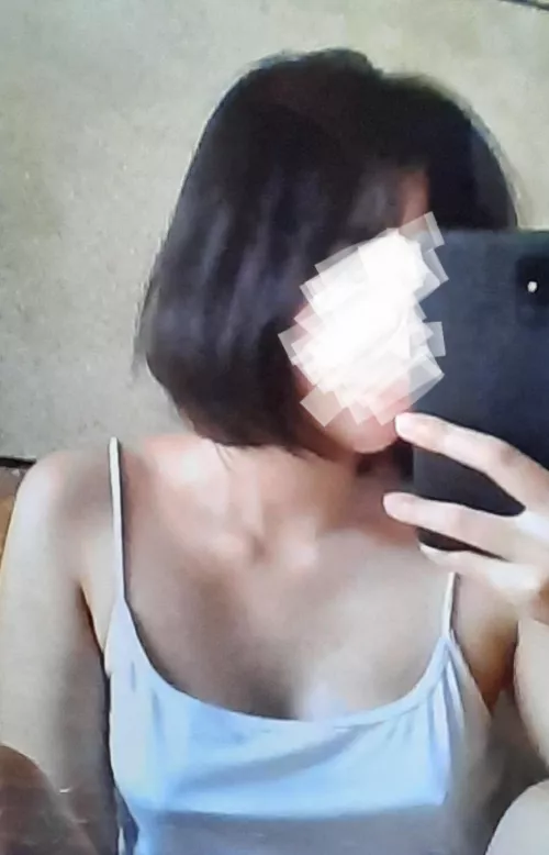 Hi [F] by babieghorl