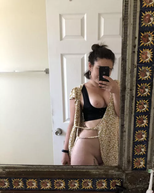 Hi (f) by Quiet_Sugar6561