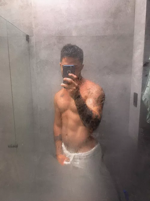 Hi Guys,✨ I Hope you like seeing me from another point of view enjoy ! https://beacons.ai/kaleff/ by Low_Arachnid_2776