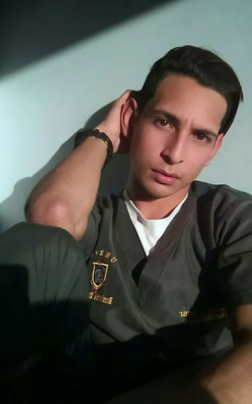 Hi guys, I'm Michael and I have 23 years old. 😁👋🤗 by Mikey_Inf