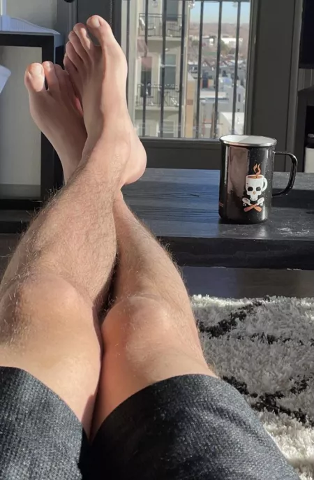 Hi 👋🏻 hmu by j_drip95