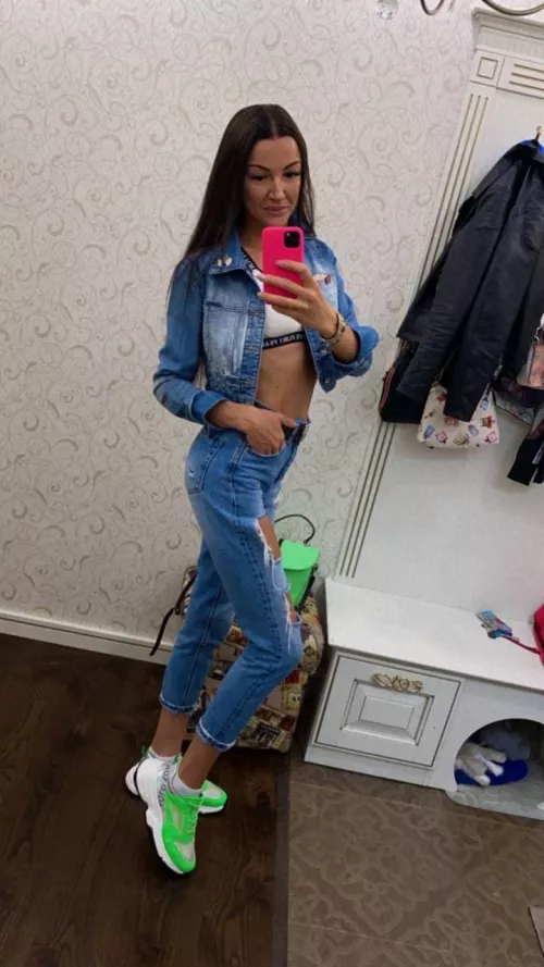 Hi! How do you like the color of sneakers with jeans?⭐️ by Russiafeet