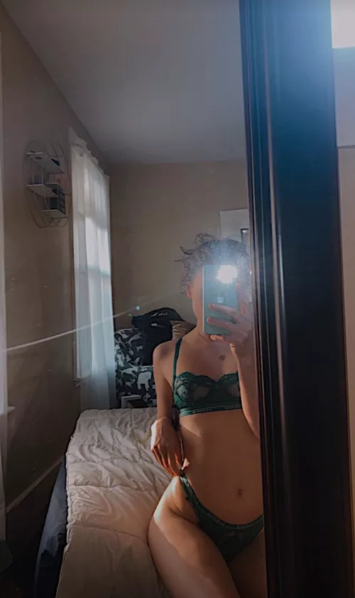 hi. how’s ur week going? 🤍 by calliecruz22