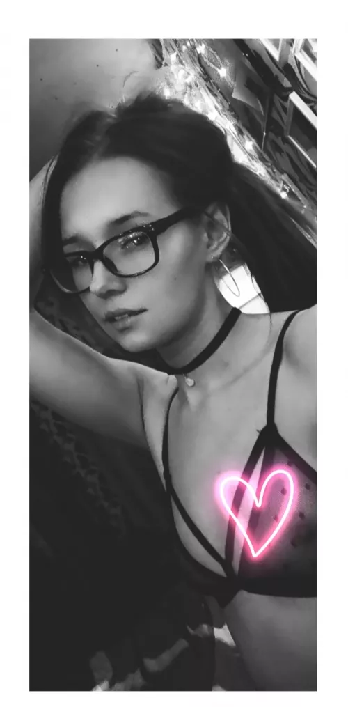 Hi! How's your day going sweetie? 😜 by foxxy89_