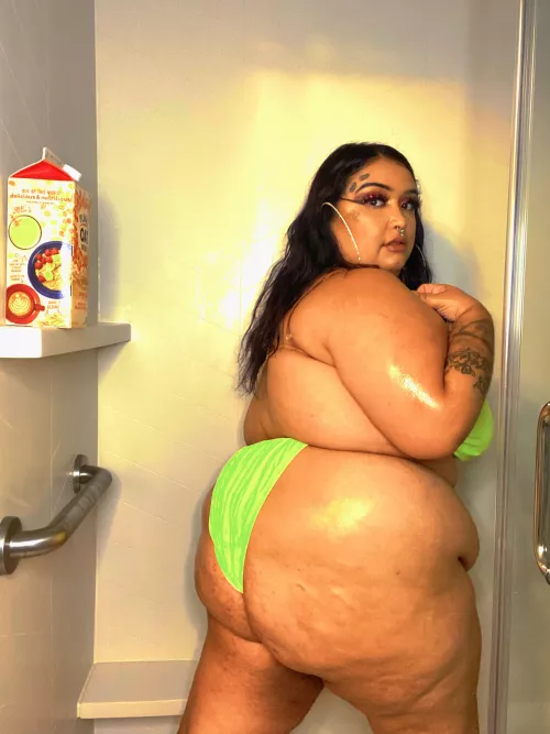 Hi :) by thejaidynvenus