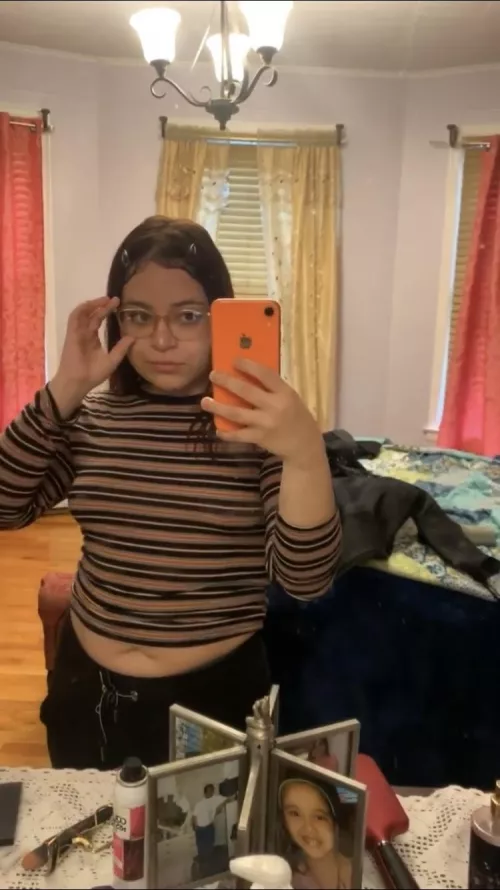 Hi I’m 25 and 4’11 by BusJealous7089