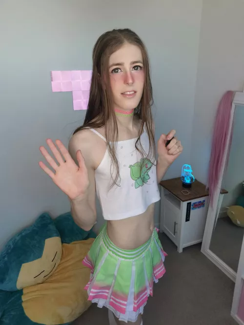 Hi, I'm a femboy 👋 this is my first post by lilhyperpotion