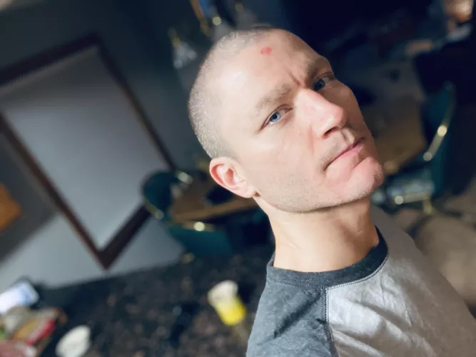 Hi I’m a naked mole rat by druachu