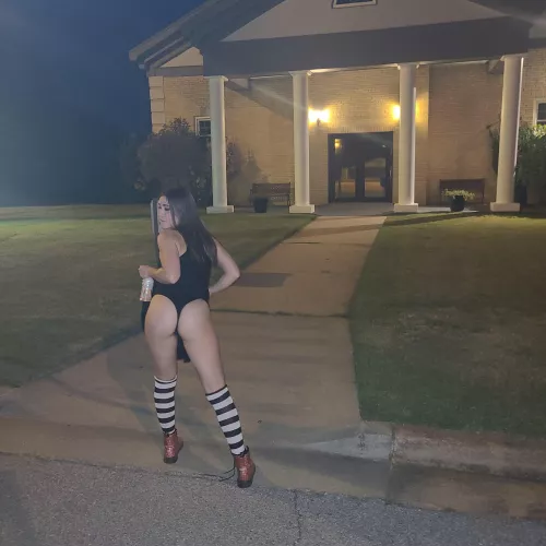 Hi! I'm Kat Karma! I am a naughty gb slut who can't keep her clothes on anywhere! Cum say hi! ;) by GangbNgCum