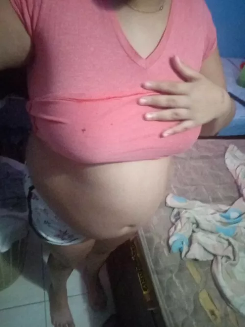 Hi, I'm looking for someone to help me gain weight and I make videos of burping kikvalent_tina by valent_tina17