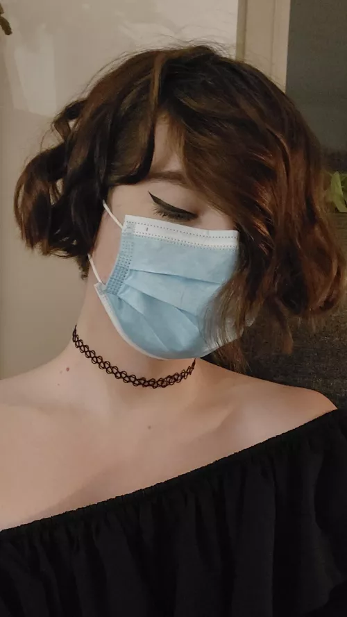 Hi I'm new :D by cvrsed-uwu