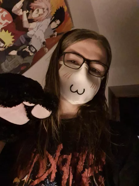 Hi! I'm new here :) by Weekly_Water_8705