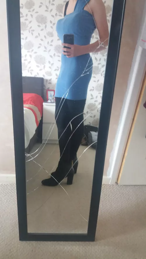 Hi I'm new to reddit :3 by YTJaegerBomB