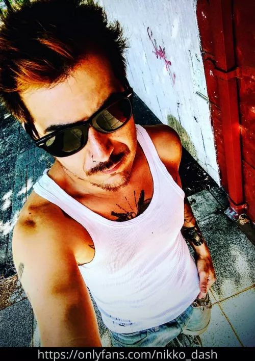 Hi! I'm Nikko and I'm new here 😘 by Nikko_Dash