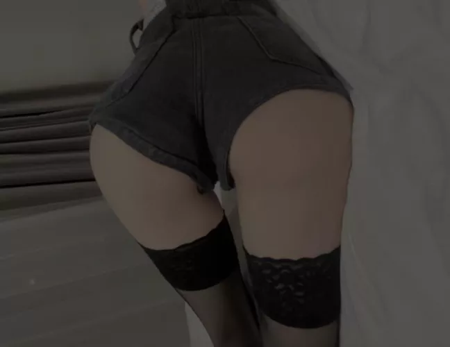 hi👋🏼 i’m skinny girl, 18yo. new page, no ppv💞free and beautiful, link in profile by itselina