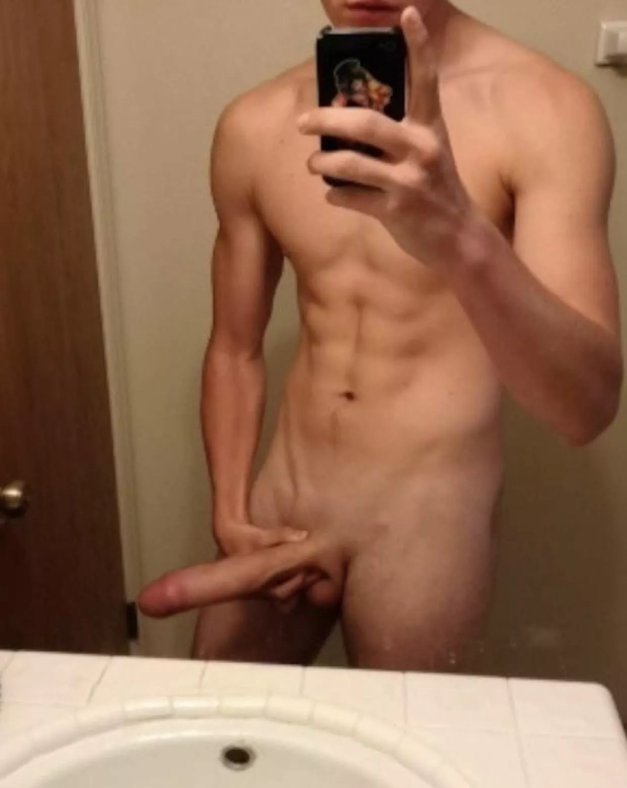 Hi. It’s me, Josh. 24. Let me know what you think. DM open. 18+ ONLY!!!!! posted by 270Home