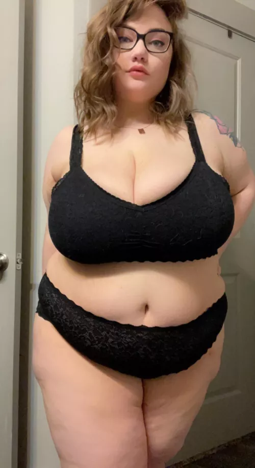 hi just a reminder that you’re great 😇 by saraafterglow