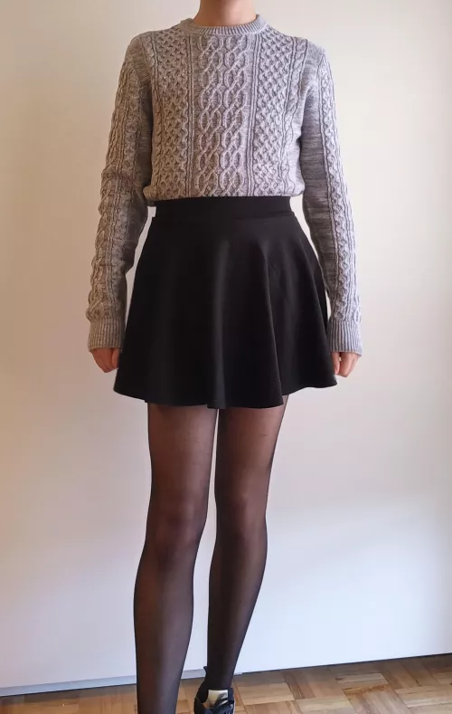 Hi! Just to share this outfit I tried. I felt super cute. 😊 Have a nice week 😉 by strange_richie9