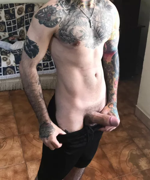 Hi by Nathandamiani_