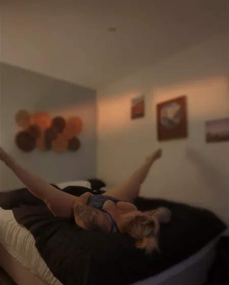 Hi 🥰 by mindandbody12