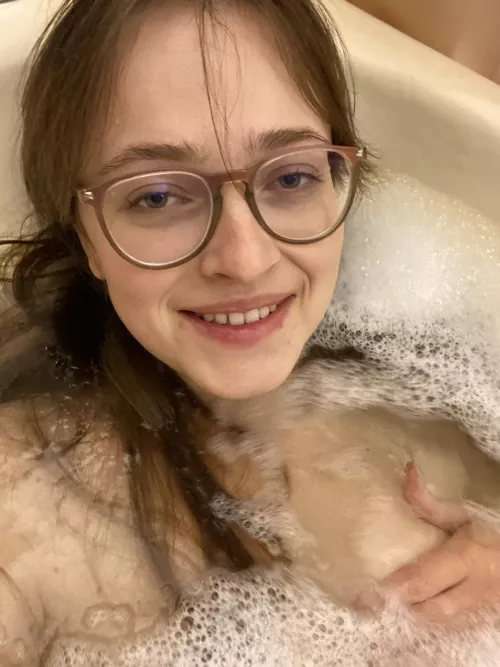 Hi💖💖💖 by Katekatykat